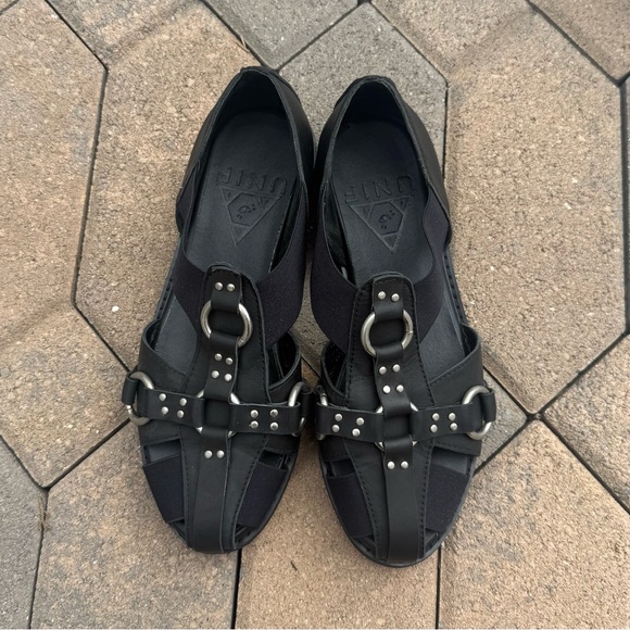 UNIF Bound Flats - Picture 3 of 4